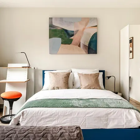 Bright, New, Quiet With Parking - Sleeps 4 Apartment Luxembourg